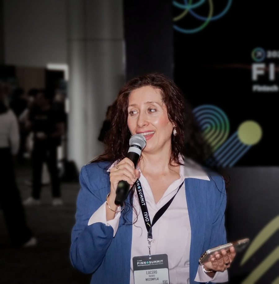 Lucero Vázquez González presenting at Finnosummit
